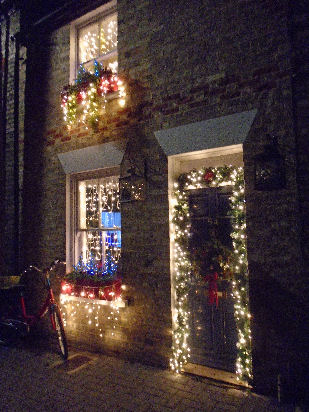 2023 Gwydir St festive window